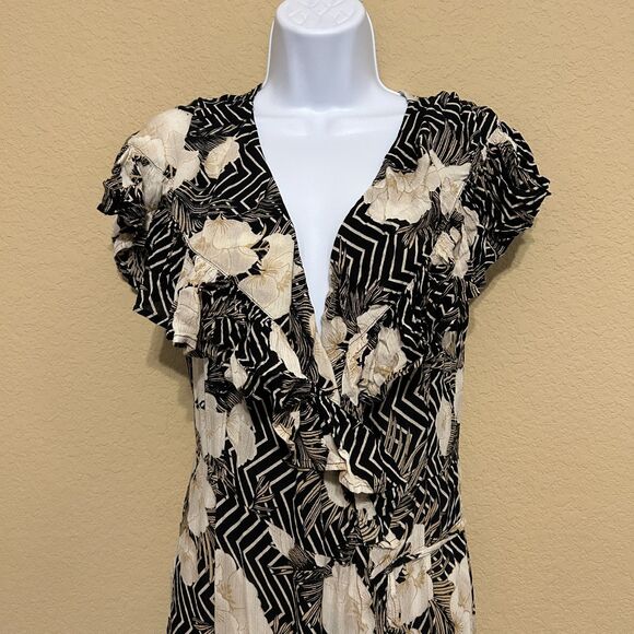 Amuse Society Frill Seeker Maxi Wrap Dress Womens Small Black Tan Floral  Ruffle - Picture 4 of 8